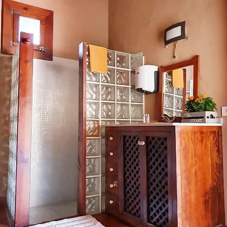 Bonita Casa Cueva Del Olivo Santa Cruz de Tenerife